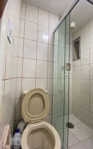 Apartamento à venda com 63m², 3 quartos e 2 vagas Apartamento à venda com 63m², 3 quartos e 2 vagasBanheiro