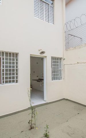 Casa à venda com 110m², 3 quartos e 2 vagasQuintal e Área de Serviço