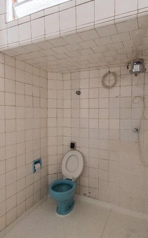 Casa à venda com 110m², 3 quartos e 2 vagasBanheiro