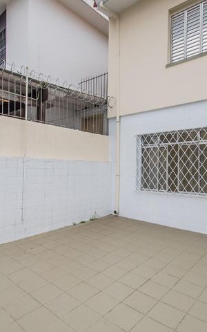Casa à venda com 110m², 3 quartos e 2 vagasGaragem