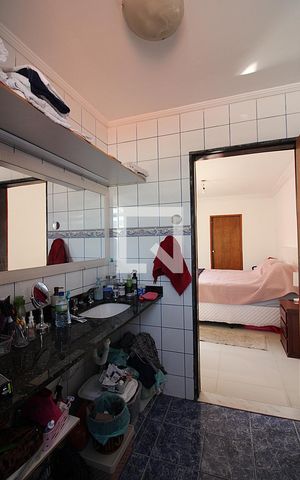 Casa para alugar com 350m², 3 quartos e 2 vagasSuíte 3 Banheiro 