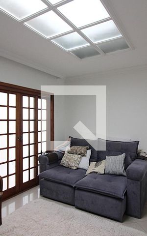 Casa para alugar com 350m², 3 quartos e 2 vagasSala 3