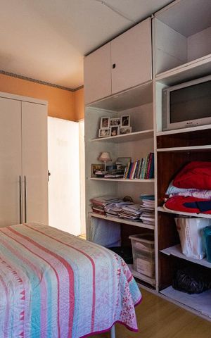 Casa à venda com 300m², 3 quartos e 5 vagas Casa à venda com 300m², 3 quartos e 5 vagasQuarto 2