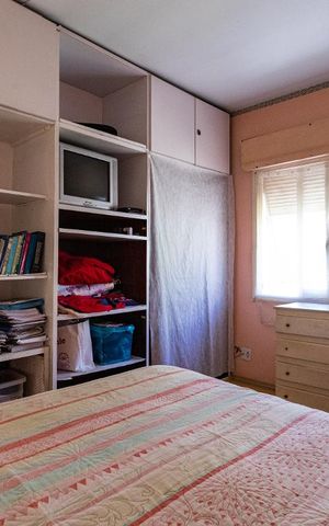Casa à venda com 300m², 3 quartos e 5 vagas Casa à venda com 300m², 3 quartos e 5 vagasQuarto 2