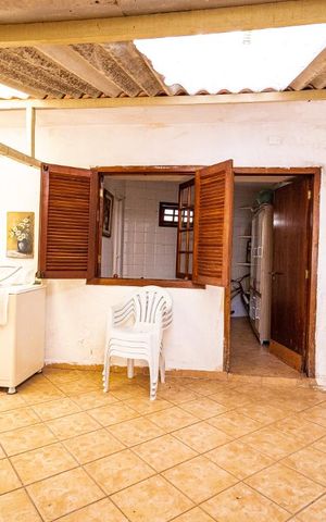 Casa à venda com 300m², 3 quartos e 5 vagas Casa à venda com 300m², 3 quartos e 5 vagasÁrea de Serviço