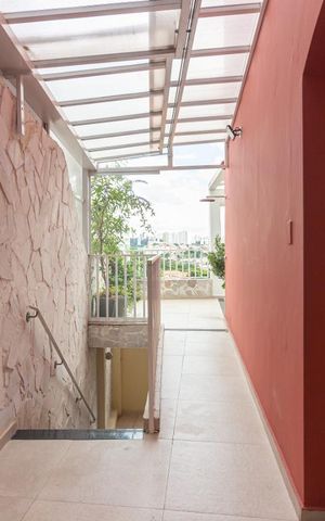 Casa de condomínio para alugar com 380m², 4 quartos e 2 vagasQuintal