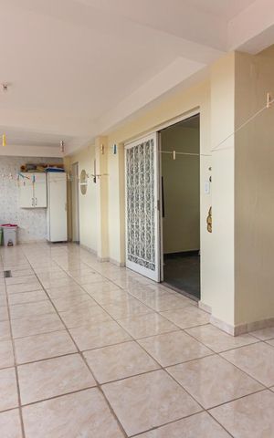 Casa de condomínio para alugar com 380m², 4 quartos e 2 vagasQuintal