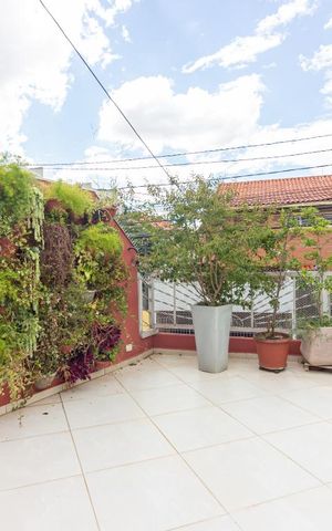 Casa de condomínio para alugar com 380m², 4 quartos e 2 vagasVaranda Quarto 1