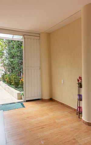 Casa de condomínio para alugar com 380m², 4 quartos e 2 vagasHall