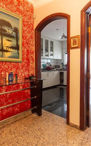 Casa de condomínio para alugar com 380m², 4 quartos e 2 vagasHall