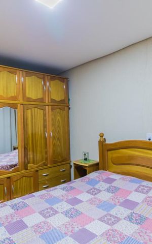Casa à venda com 300m², 4 quartos e 3 vagas Casa à venda com 300m², 4 quartos e 3 vagasQuarto 1