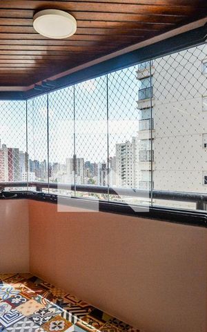 Apartamento à venda com 136m², 3 quartos e 3 vagas Apartamento à venda com 136m², 3 quartos e 3 vagasSala