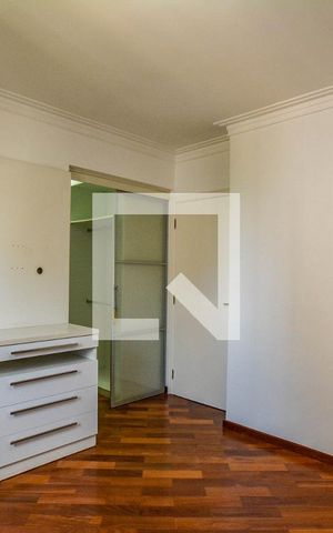 Apartamento à venda com 136m², 3 quartos e 3 vagas Apartamento à venda com 136m², 3 quartos e 3 vagasSuíte 3