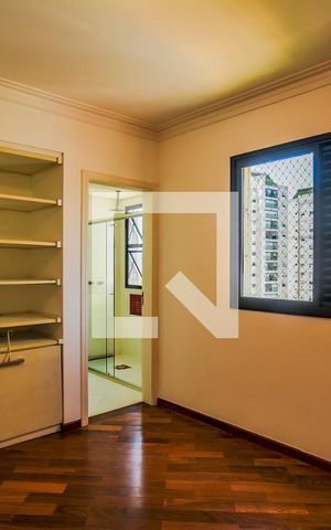 Apartamento à venda com 136m², 3 quartos e 3 vagas Apartamento à venda com 136m², 3 quartos e 3 vagasSuíte 2