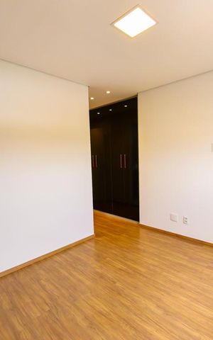 Apartamento à venda com 74m², 2 quartos e 2 vagas Apartamento à venda com 74m², 2 quartos e 2 vagasSuite