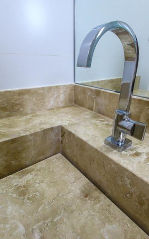 Apartamento à venda com 74m², 2 quartos e 2 vagas Apartamento à venda com 74m², 2 quartos e 2 vagasDetalhe do Banheiro 1