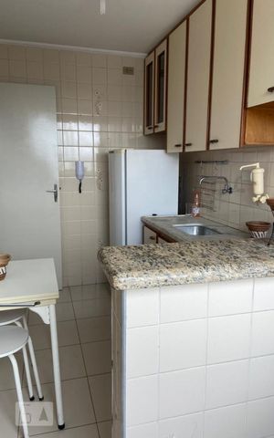 Apartamento para alugar com 60m², 2 quartos e 2 vagas Apartamento para alugar com 60m², 2 quartos e 2 vagasCozinha