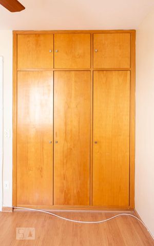 Apartamento à venda com 87m², 2 quartos e 1 vagaArmário do quarto 1