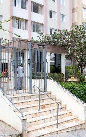 Apartamento à venda com 87m², 2 quartos e 1 vagaFachada