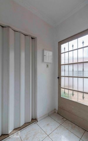 Studio à venda com 270m², 3 quartos e 3 vagas Studio à venda com 270m², 3 quartos e 3 vagasEdícula