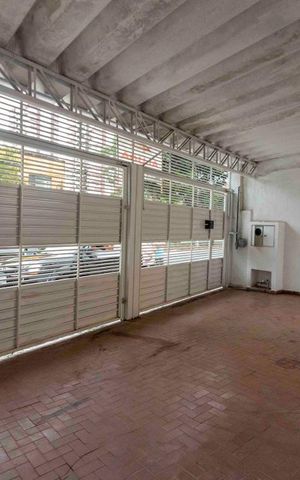 Studio à venda com 270m², 3 quartos e 3 vagas Studio à venda com 270m², 3 quartos e 3 vagasGaragem