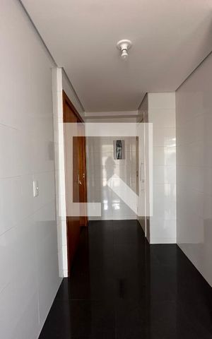 Apartamento para alugar com 239m², 4 quartos e 4 vagas Apartamento para alugar com 239m², 4 quartos e 4 vagasCorredor