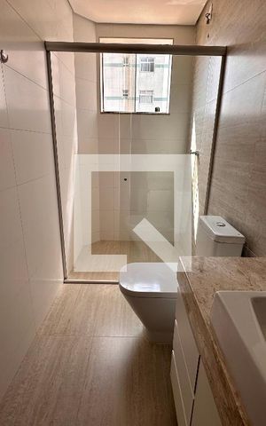Apartamento para alugar com 239m², 4 quartos e 4 vagas Apartamento para alugar com 239m², 4 quartos e 4 vagasBanheiro