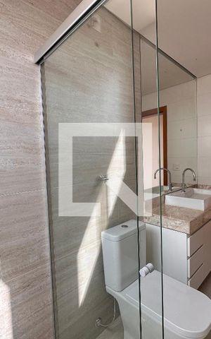 Apartamento para alugar com 239m², 4 quartos e 4 vagas Apartamento para alugar com 239m², 4 quartos e 4 vagasBanheiro