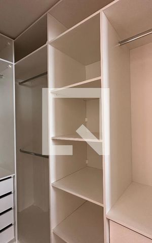 Apartamento para alugar com 239m², 4 quartos e 4 vagas Apartamento para alugar com 239m², 4 quartos e 4 vagasCloset