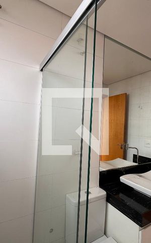 Apartamento para alugar com 239m², 4 quartos e 4 vagas Apartamento para alugar com 239m², 4 quartos e 4 vagasBanheiro