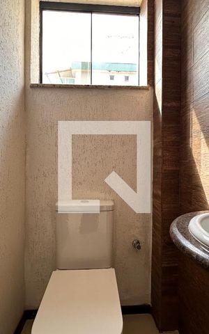Apartamento para alugar com 239m², 4 quartos e 4 vagas Apartamento para alugar com 239m², 4 quartos e 4 vagasBanheiro