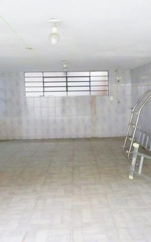Casa à venda com 320m², 4 quartos e 4 vagasGaragem