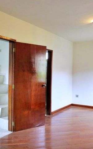 Casa à venda com 320m², 4 quartos e 4 vagasQuarto 1 - Suíte