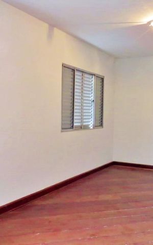 Casa à venda com 320m², 4 quartos e 4 vagasQuarto 1 - Suíte