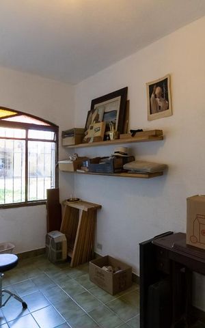 Casa à venda com 225m², 4 quartos e 2 vagas Casa à venda com 225m², 4 quartos e 2 vagasQuarto da Edícula