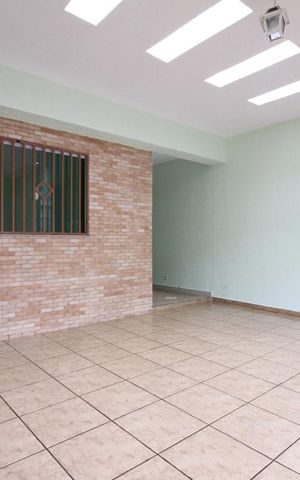 Casa à venda com 150m², 3 quartos e 2 vagasGaragem