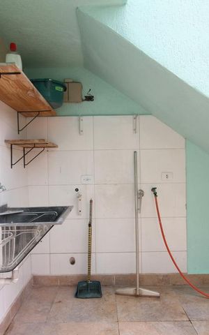 Casa à venda com 150m², 3 quartos e 2 vagasÁrea de serviço