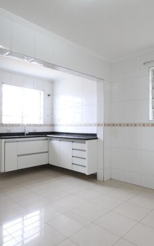 Casa à venda com 150m², 3 quartos e 2 vagasCozinha