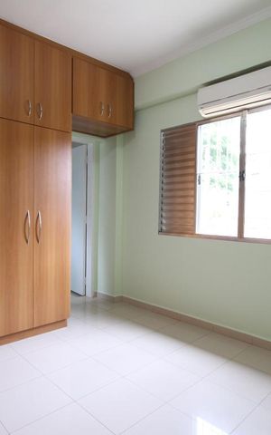 Casa à venda com 150m², 3 quartos e 2 vagasSuíte