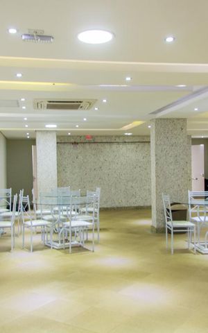Apartamento para alugar com 50m², 2 quartos e 1 vaga Apartamento para alugar com 50m², 2 quartos e 1 vagaÁrea comum - Salão de festas