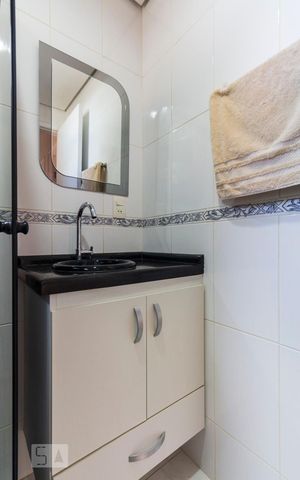 Apartamento à venda com 55m², 2 quartos e 1 vagaBanheiro Social