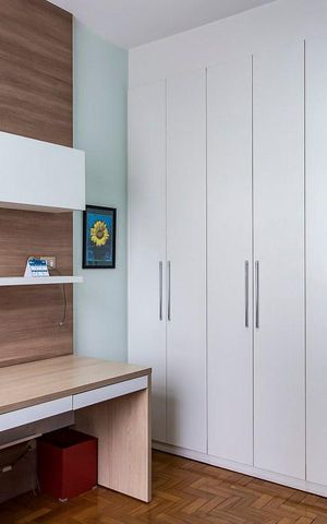 Apartamento para alugar com 110m², 3 quartos e 1 vaga Apartamento para alugar com 110m², 3 quartos e 1 vagaQuarto 01