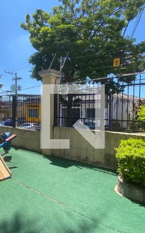 Casa de condomínio para alugar com 133m², 2 quartos e 2 vagas Casa de condomínio para alugar com 133m², 2 quartos e 2 vagasÁrea comum - Playground