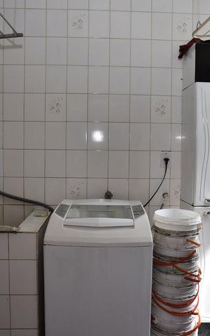 Casa à venda com 283m², 5 quartos e 4 vagasLavanderia