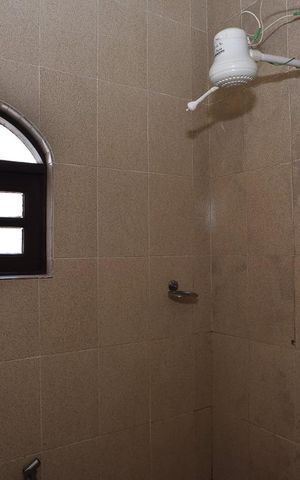 Casa à venda com 283m², 5 quartos e 4 vagasBanheiro da Suíte 2