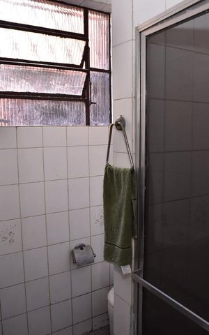 Casa à venda com 283m², 5 quartos e 4 vagasBanheiro de Serviço