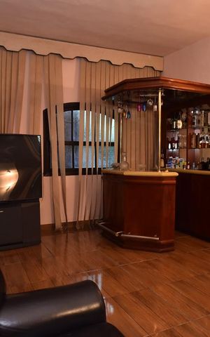 Casa à venda com 283m², 5 quartos e 4 vagasSala'