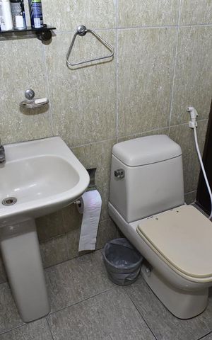 Casa à venda com 283m², 5 quartos e 4 vagasBanheiro Suíte 1
