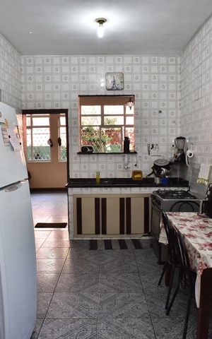 Casa à venda com 283m², 5 quartos e 4 vagasCozinha