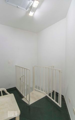 Casa à venda com 200m², 4 quartos e 3 vagasQuarto de Serviço